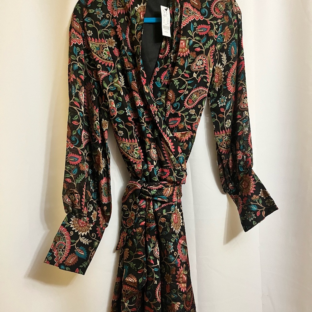 New York & Company Long Sleeve Dress in Elegant Black